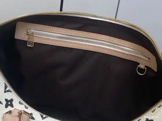 50 VUITTON LOUIS KEEPALL BANDOULIÈRE 0520